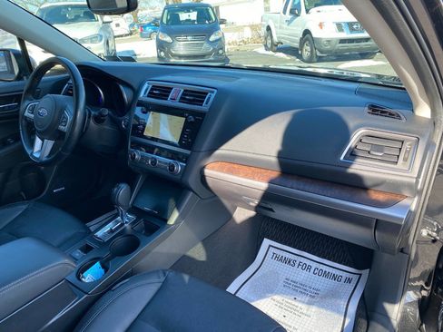 Used 2016 Subaru Outback 3.6R Limited image 33