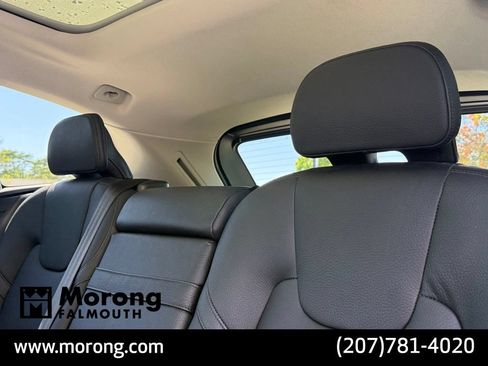 Used 2021 Volvo XC60 T6 Momentum w/ Premium Package AWD/4WD image 20