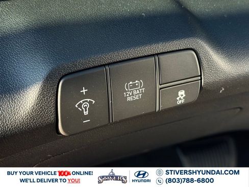 New 2026 Hyundai Elantra Limited image 30