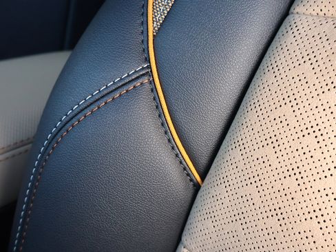 New 2026 Chevrolet Equinox ACTIV w/ Convenience Package III image 11