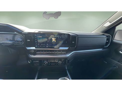 Certified 2025 Chevrolet Silverado 1500 LTZ AWD/4WD image 17