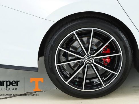 Used 2025 Volkswagen Jetta GLI Autobahn FWD image 50