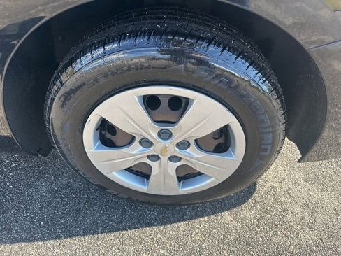 Used 2018 Chevrolet Cruze LS image 10