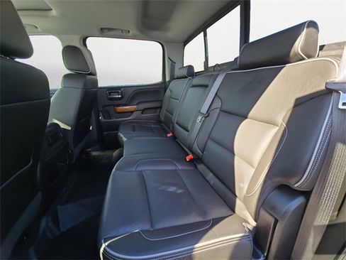 Used 2018 Chevrolet Silverado 1500 High Country image 13