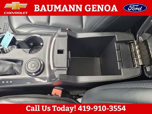 Used 2019 Ford Explorer XLT w/ Equipment Group 202A AWD/4WD image 26
