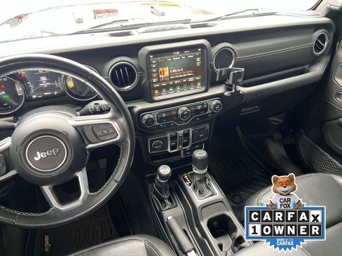 Used 2022 Jeep Wrangler Unlimited Sahara image 13