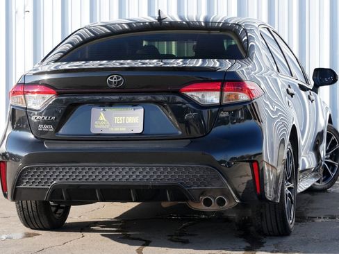 Used 2020 Toyota Corolla SE image 3