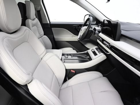 New 2026 Lincoln Aviator Reserve AWD/4WD image 16