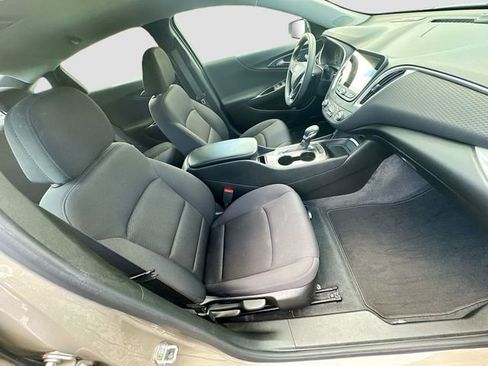 Used 2022 Chevrolet Malibu LS w/ Driver Confidence Package II image 32