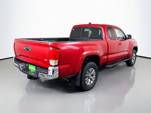 Used 2017 Toyota Tacoma SR5 w/ Tow Package RWD image 10