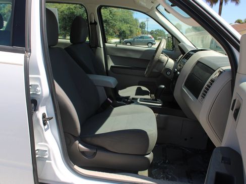 Used 2012 Ford Escape XLS FWD image 22