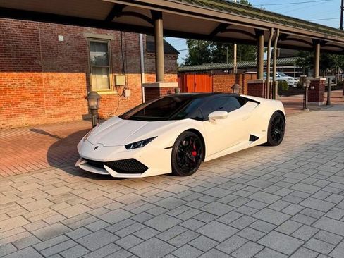 Used 2015 Lamborghini Huracan LP 610-4 AWD/4WD image 8