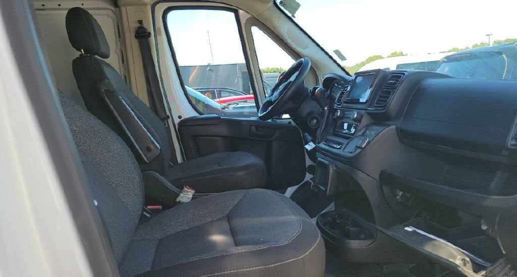 Used 2022 RAM ProMaster 3500 w/ Driver Convenience Group FWD image 2