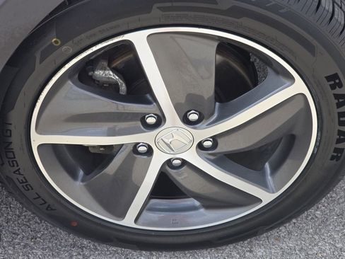 Used 2022 Honda HR-V EX image 3