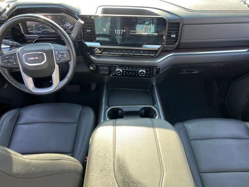 Used 2025 GMC Sierra 2500 SLT w/ SLT Premium Package AWD/4WD image 17