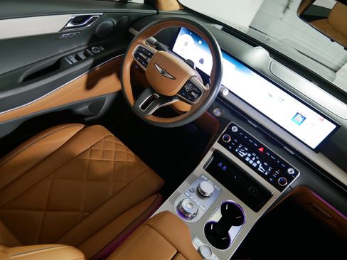 Used 2025 Genesis GV80 3.5T Prestige AWD/4WD image 9