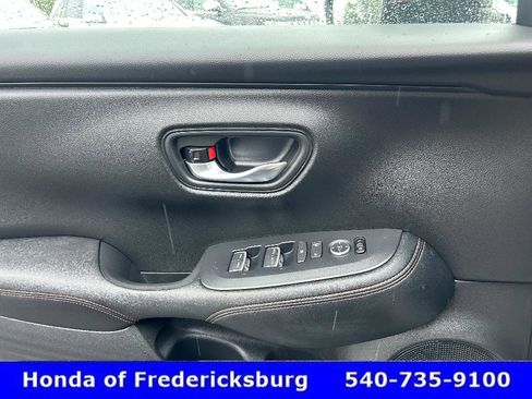 Used 2025 Honda HR-V Sport image 26