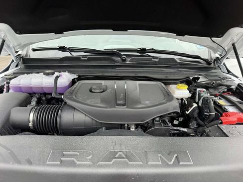New 2026 RAM 1500 Laramie AWD/4WD image 13