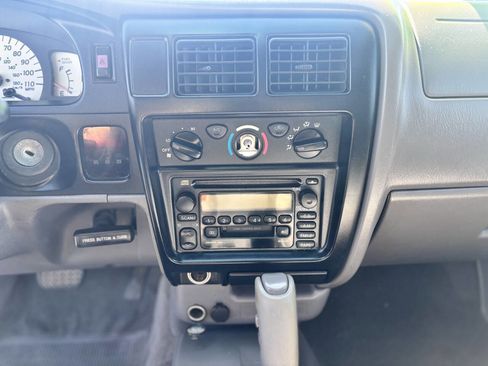 Used 2004 Toyota Tacoma PreRunner image 16