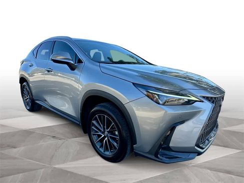 Used 2022 Lexus NX 250 FWD w/ Premium Package image 2