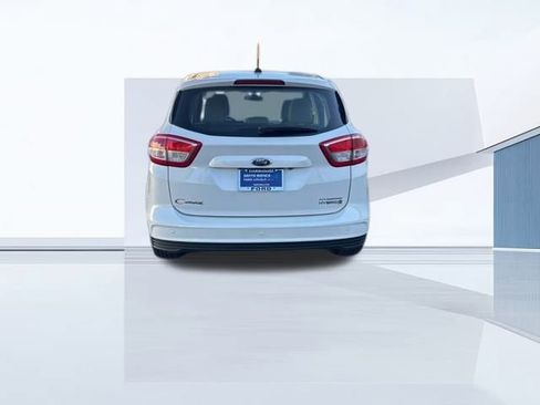 Used 2018 Ford C-MAX Titanium w/ Equipment Group 301A image 6