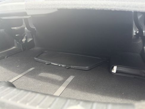 Used 2012 Mercedes-Benz SLK 350 image 13