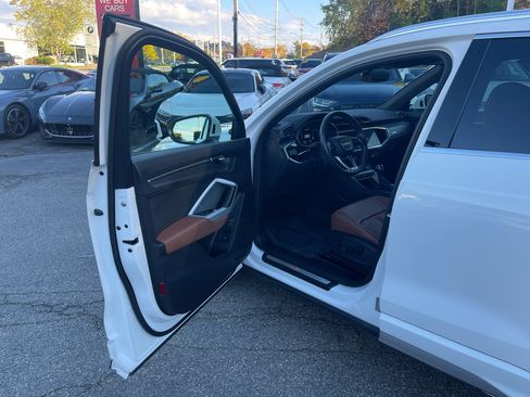 Used 2023 Audi Q3 2.0T Premium w/ Convenience Package image 22