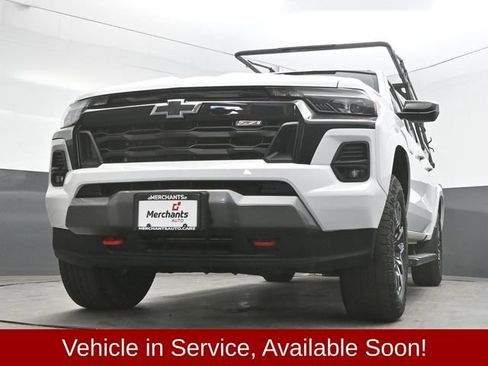 Used 2024 Chevrolet Colorado Z71 w/ Advanced Trailering Package AWD/4WD image 39