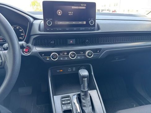 Used 2024 Honda CR-V EX image 15