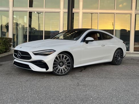 New 2026 Mercedes-Benz CLE 300 4MATIC Coupe image 2