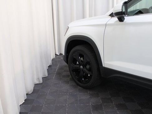 New 2025 Volkswagen Taos SEL AWD/4WD image 22