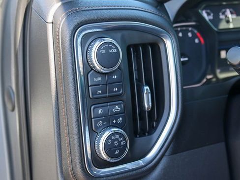 Used 2021 GMC Sierra 1500 AT4 w/ AT4 Preferred Package image 13