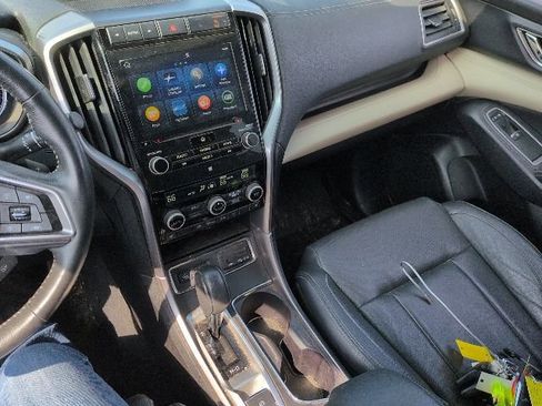 Used 2020 Subaru Ascent Limited w/ Popular Package #4 image 9