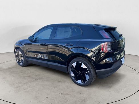 New 2026 Volvo EX30 Plus w/ Protection Package Premier image 3