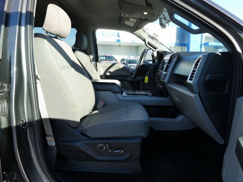 Used 2016 Ford F150 XLT w/ Equipment Group 302A Luxury image 13