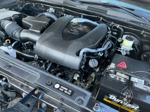 Used 2016 Toyota Tacoma TRD Sport w/ Towing Package image 22