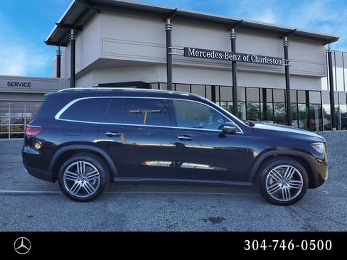 Used 2025 Mercedes-Benz GLS 450 4MATIC image 2