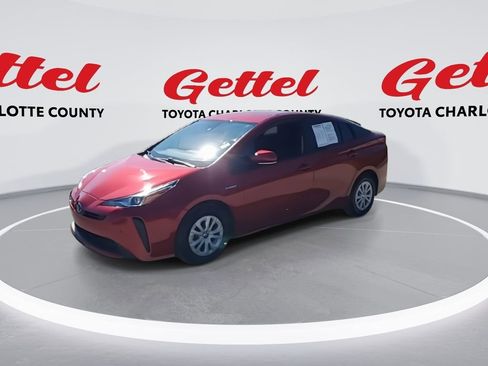 Used 2022 Toyota Prius LE image 4