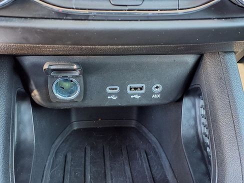 Used 2023 Chevrolet TrailBlazer LT image 22