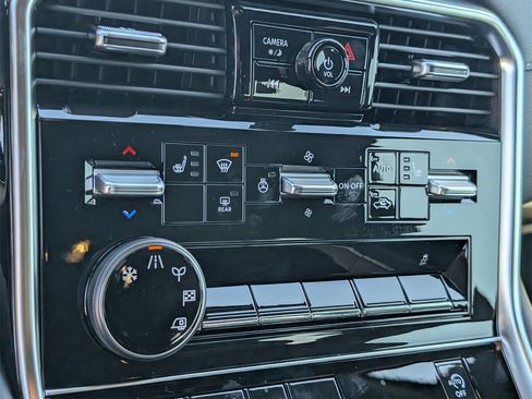 New 2026 Nissan Armada SL image 13