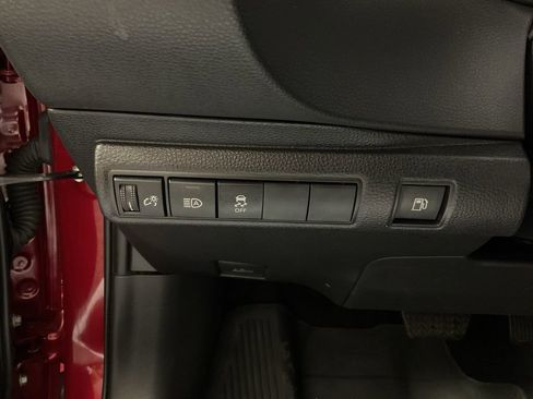 Used 2025 Toyota Corolla SE image 26