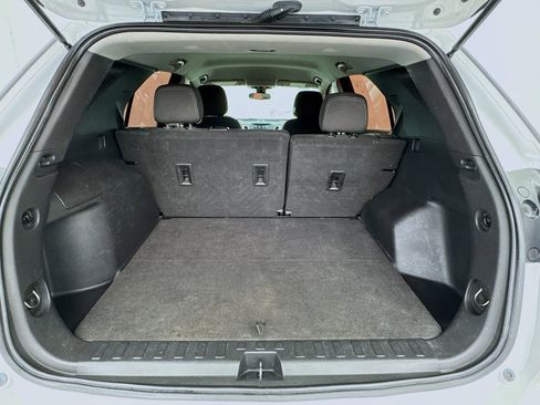 Used 2021 Chevrolet Equinox LS FWD image 17