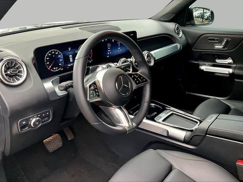 Certified 2026 Mercedes-Benz GLB 250 image 18