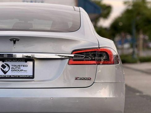 Used 2017 Tesla Model S 90D AWD/4WD image 10