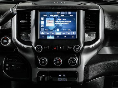 Used 2022 RAM 2500 Big Horn AWD/4WD image 24