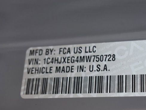 Used 2021 Jeep Wrangler Unlimited Sahara AWD/4WD image 38