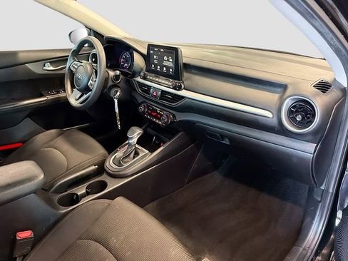 Used 2019 Kia Forte LXS image 29