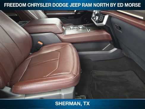 Used 2024 Ford Expedition Max Limited image 9