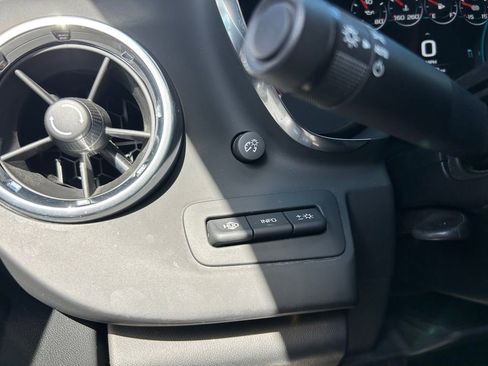 Used 2018 Chevrolet Camaro ZL1 image 52