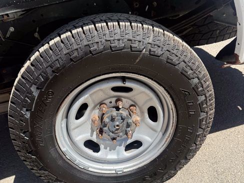 Used 2012 Ford F250 XL w/ Skid Plate Pkg AWD/4WD image 16